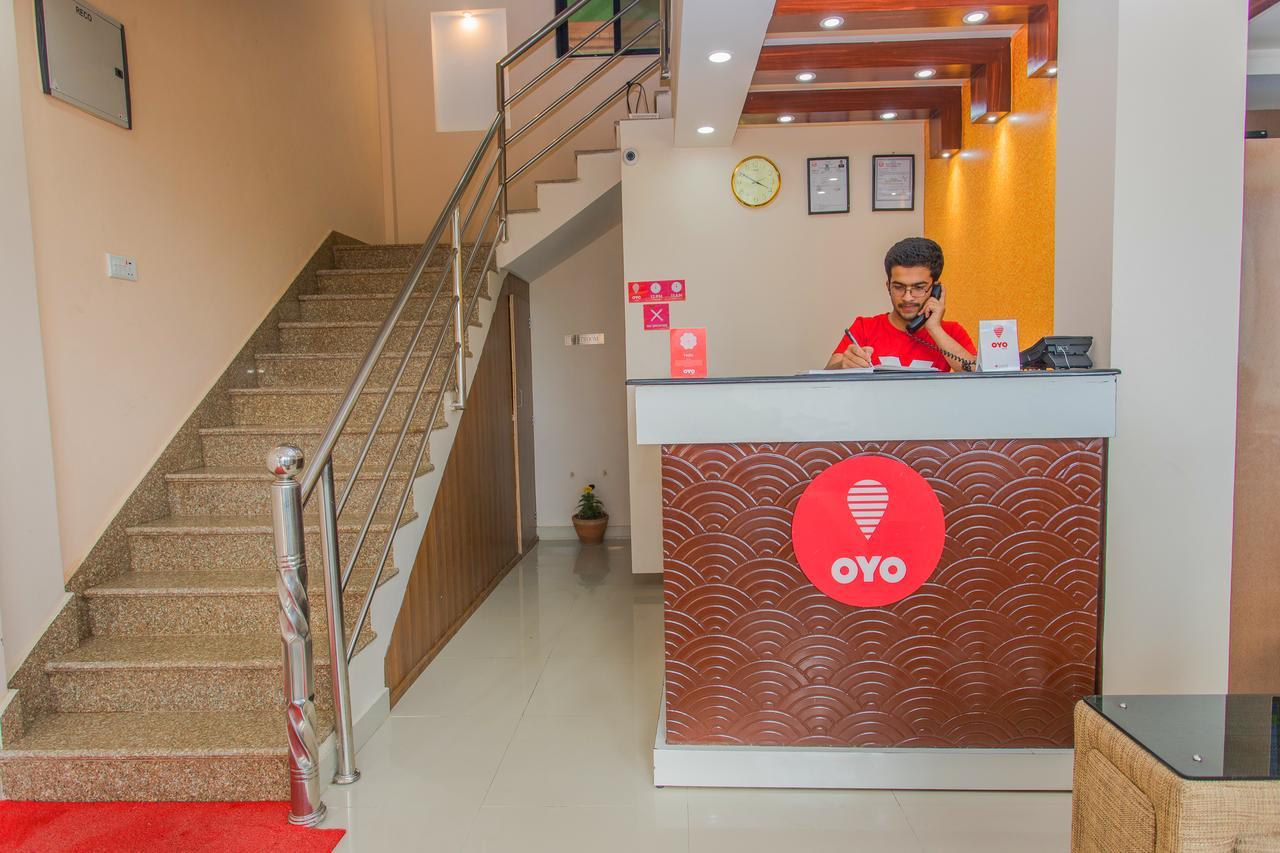 Oyo 136 Hotel Om Plaza Kathmandu Luaran gambar