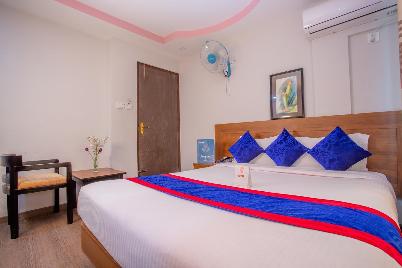 Oyo 136 Hotel Om Plaza Kathmandu Luaran gambar